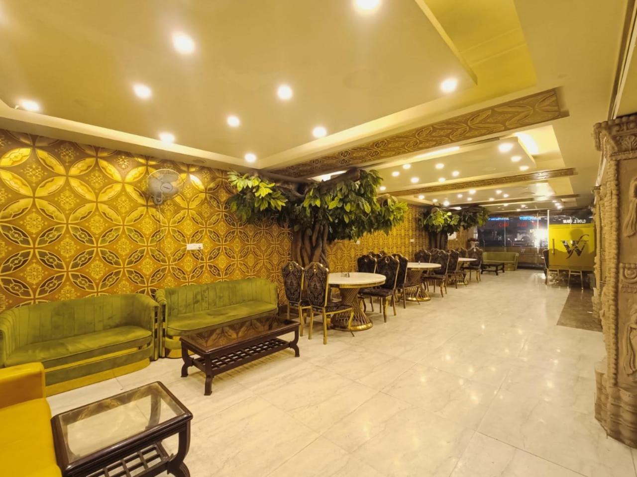 Hotel Waterfall Paschim Vihar Delhi Exterior foto